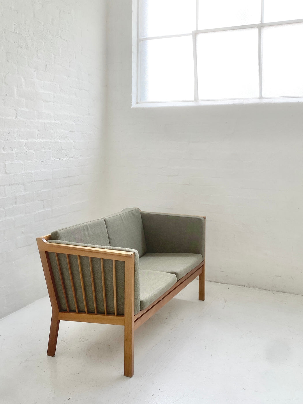 Christian Hvidt 'Model 452' Settee