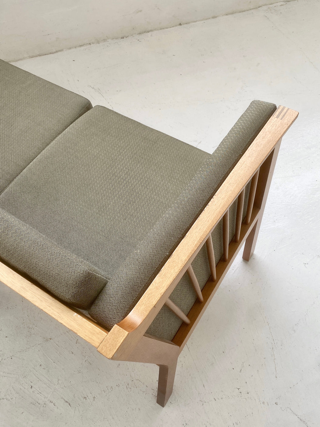 Christian Hvidt 'Model 452' Settee