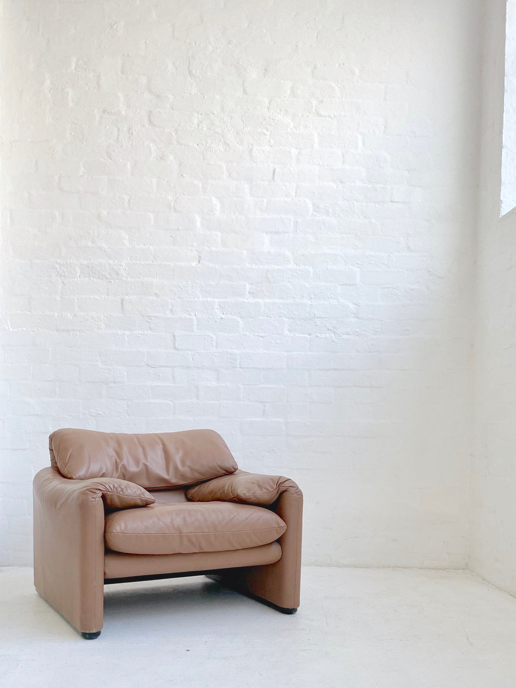 Vico Magistretti 'Maralunga' Chair
