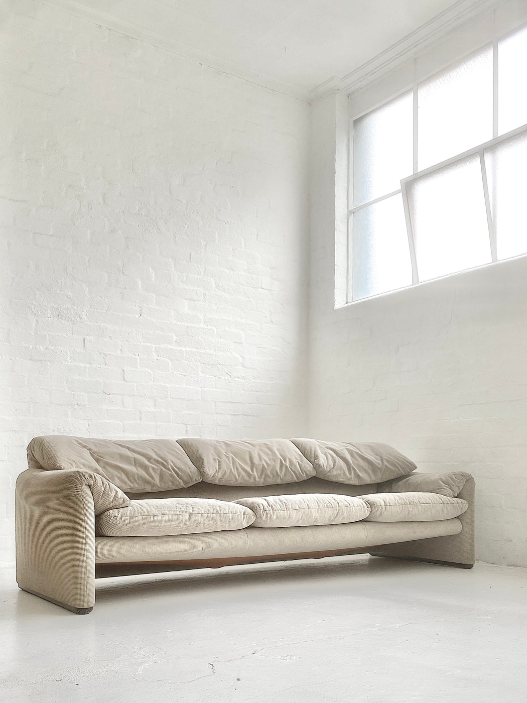 Vico Magistretti 'Maralunga' Sofa