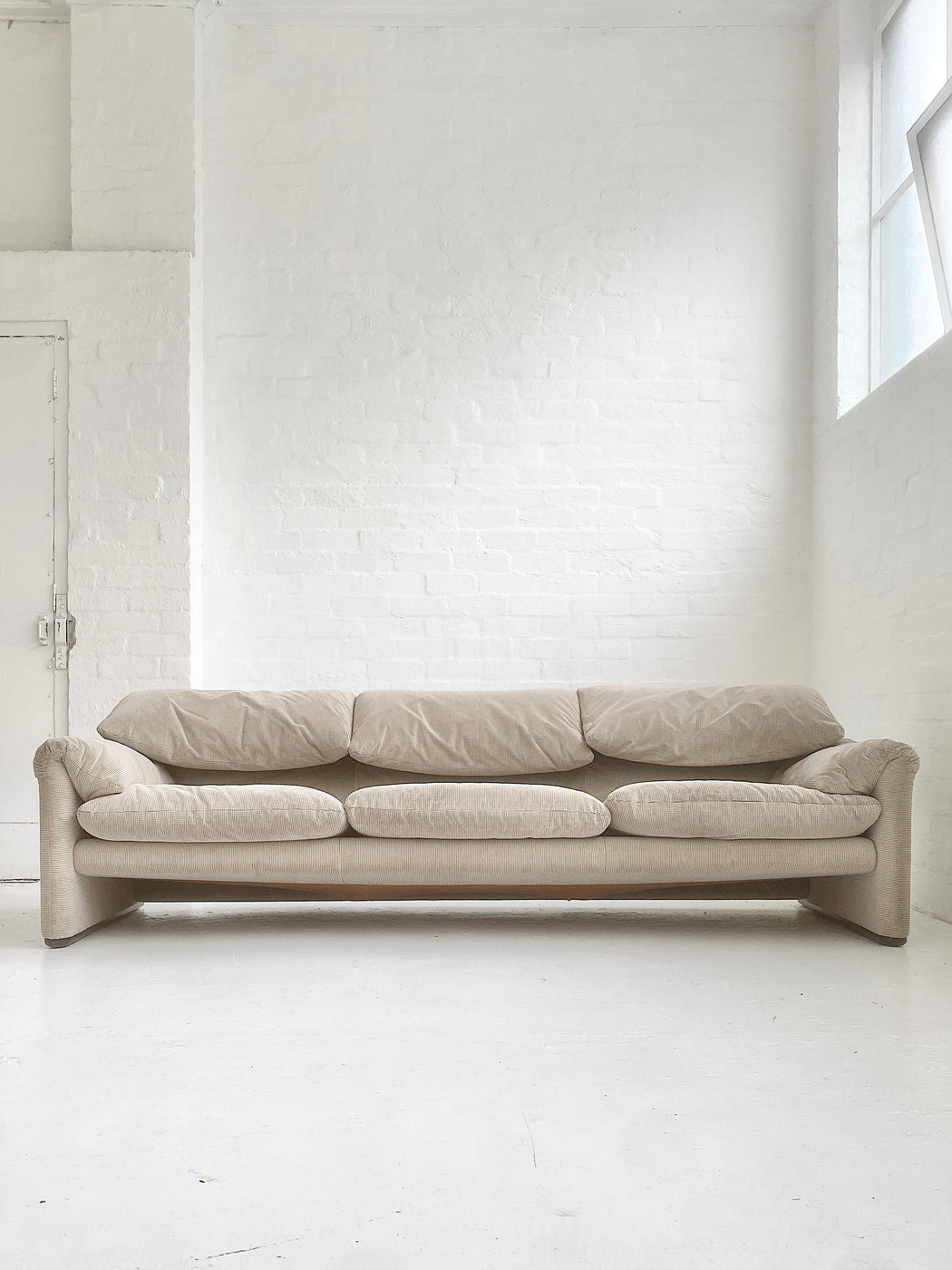Vico Magistretti 'Maralunga' Sofa