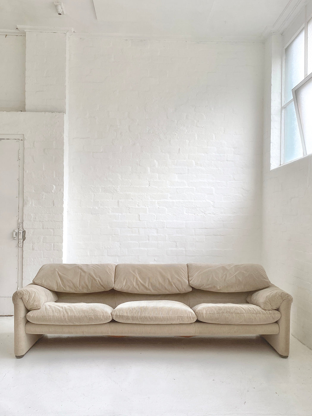 Vico Magistretti 'Maralunga' Sofa