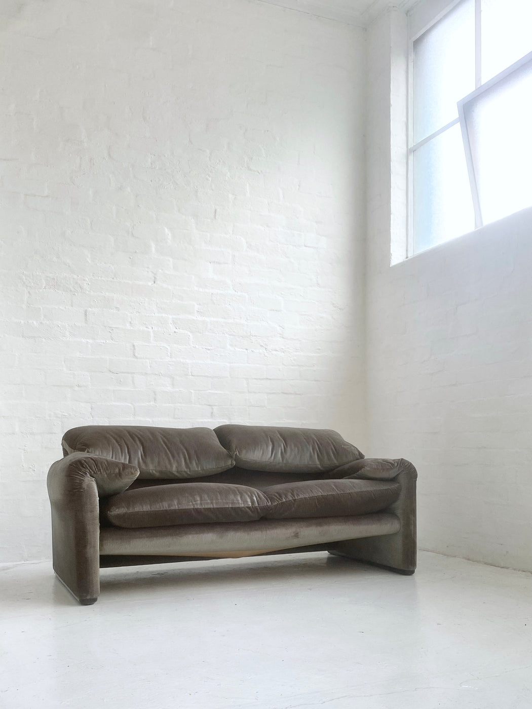 Vico Magistretti 'Maralunga' Sofa