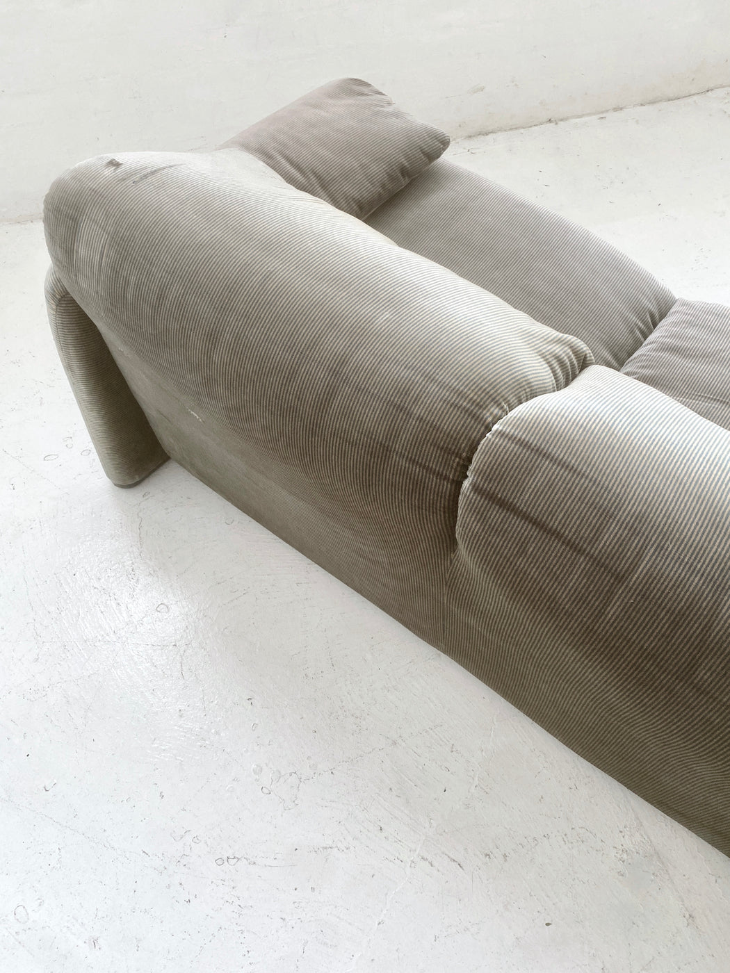 Vico Magistretti 'Maralunga' Sofa