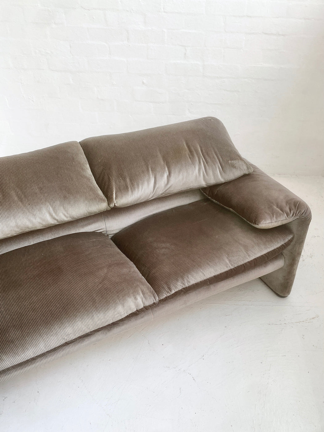Vico Magistretti 'Maralunga' Sofa