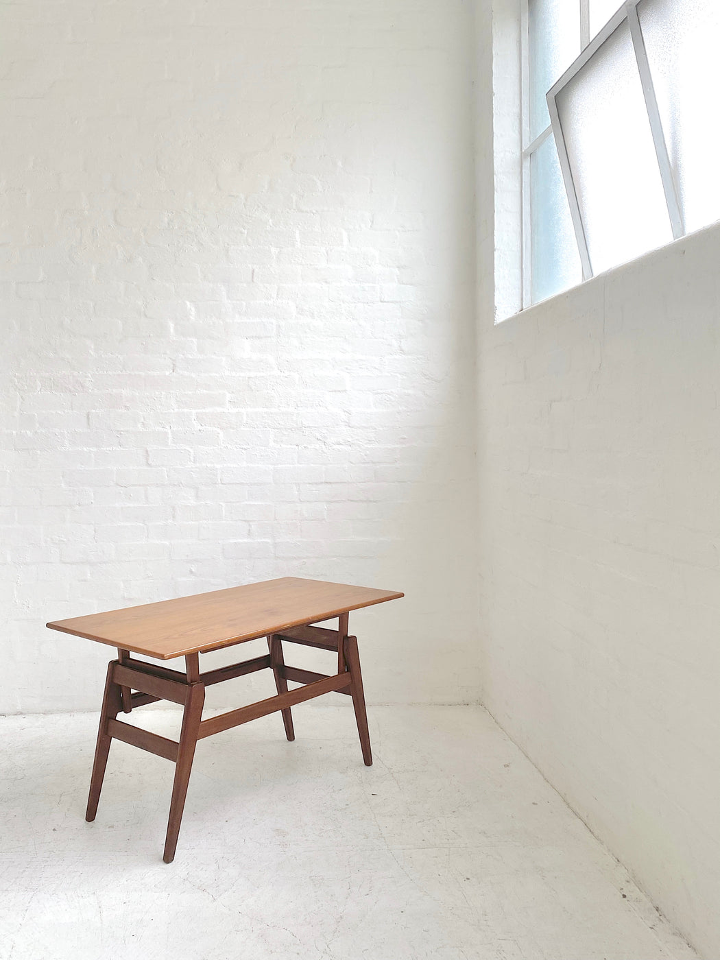 Danish 'Copenhagen' Elevator Table