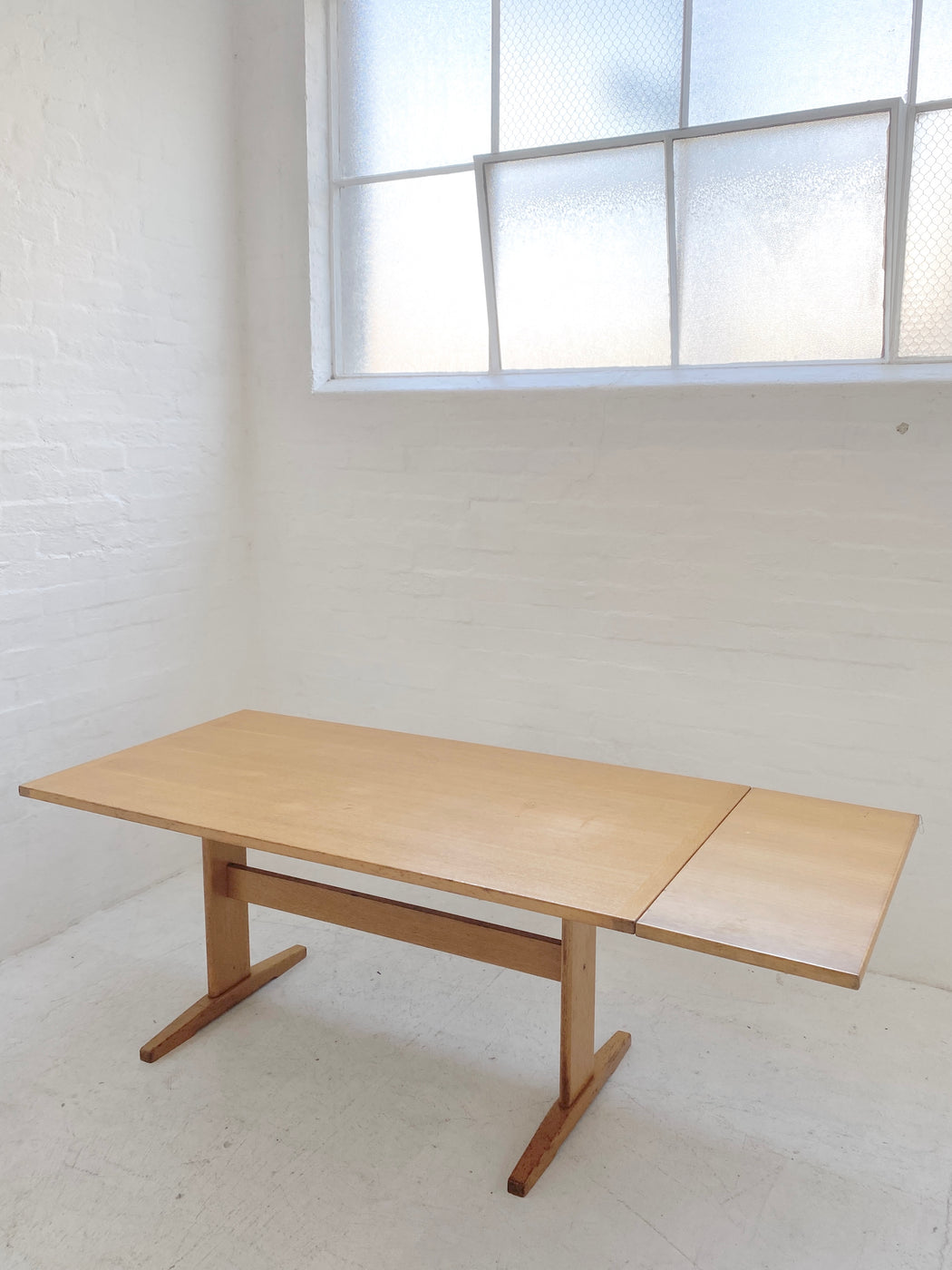Farstrup 'Shaker' Extension Dining Table