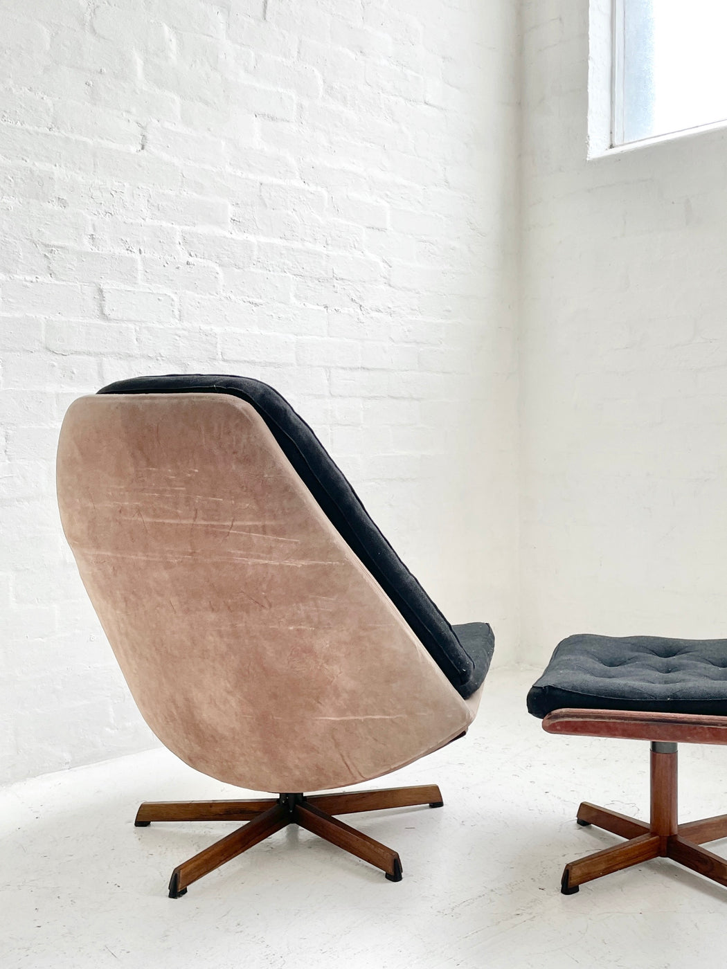 Madsen & Schübell 'MS68' Chair & Footstool