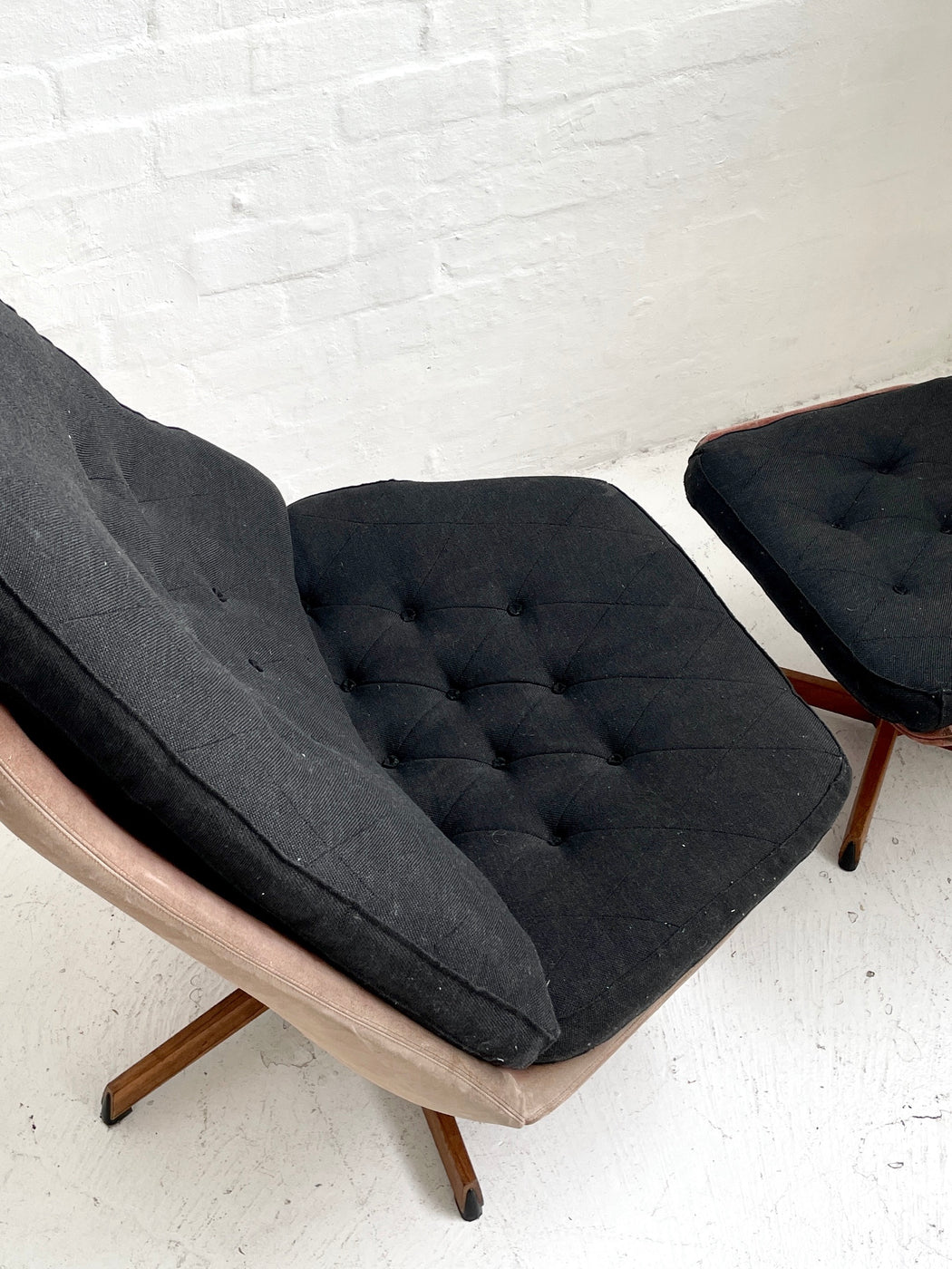 Madsen & Schübell 'MS68' Chair & Footstool