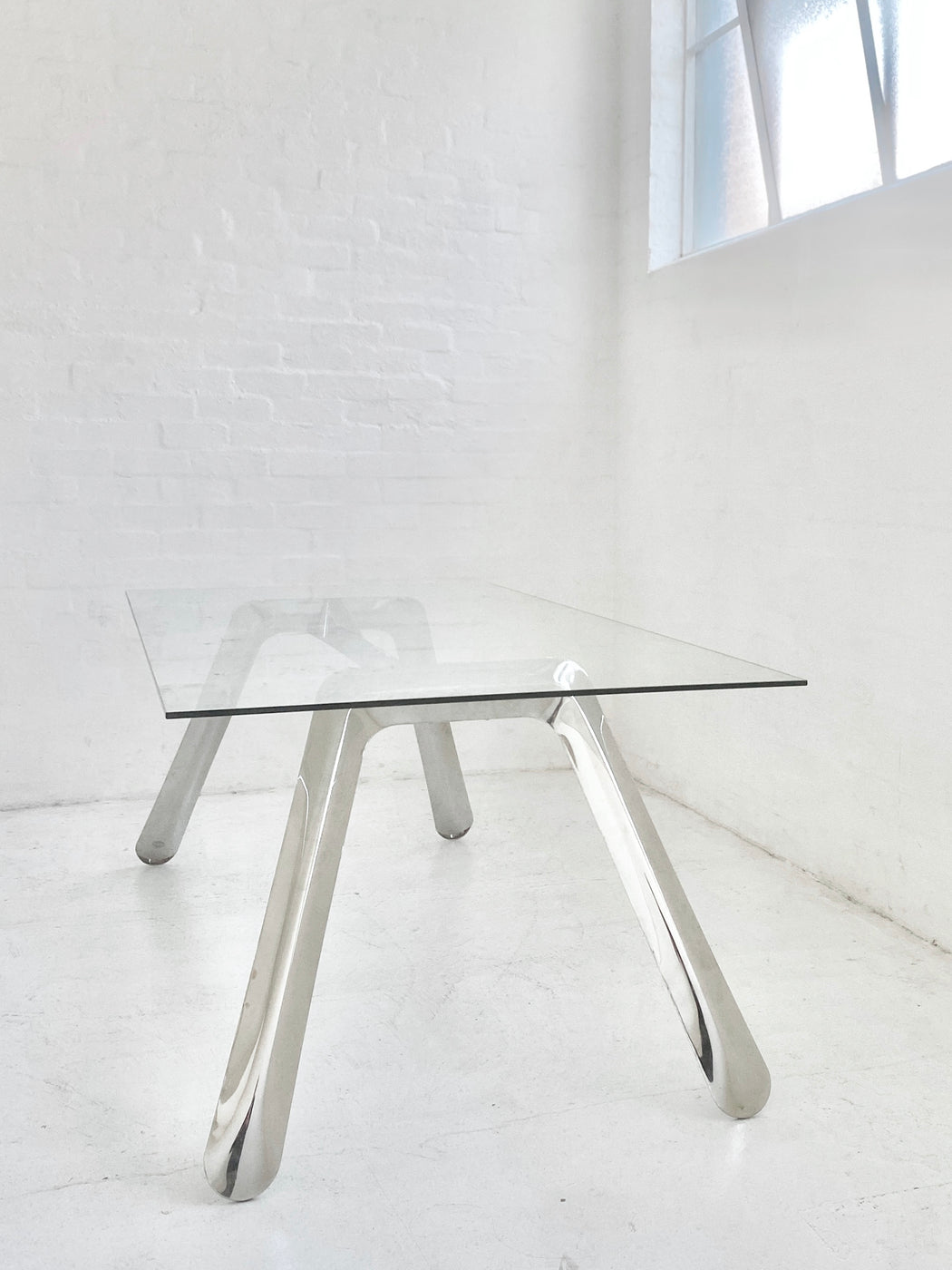 Oskar Zięta 'Nogi' Table