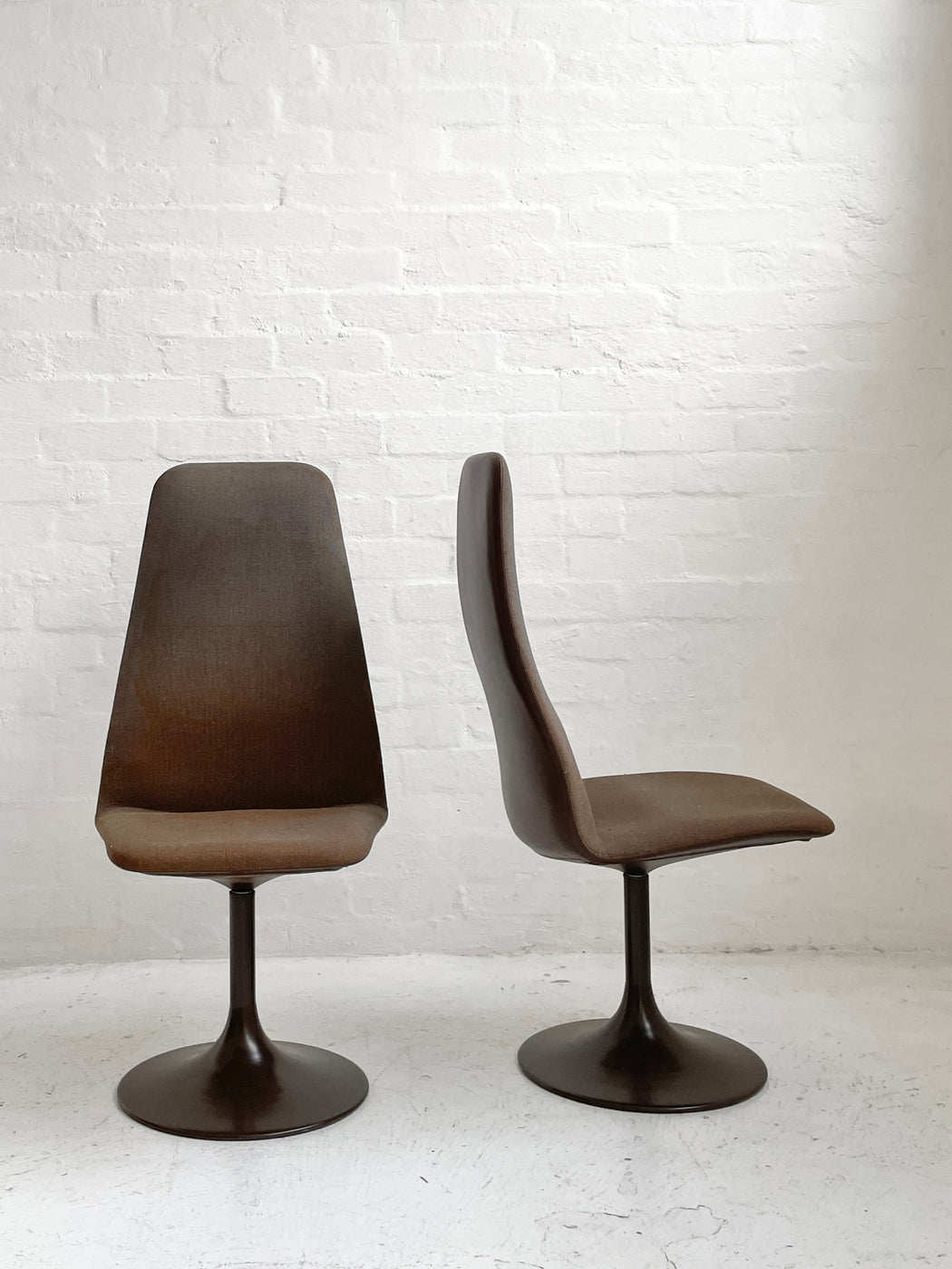 Börje Johanson 'Viggen' Dining Chairs