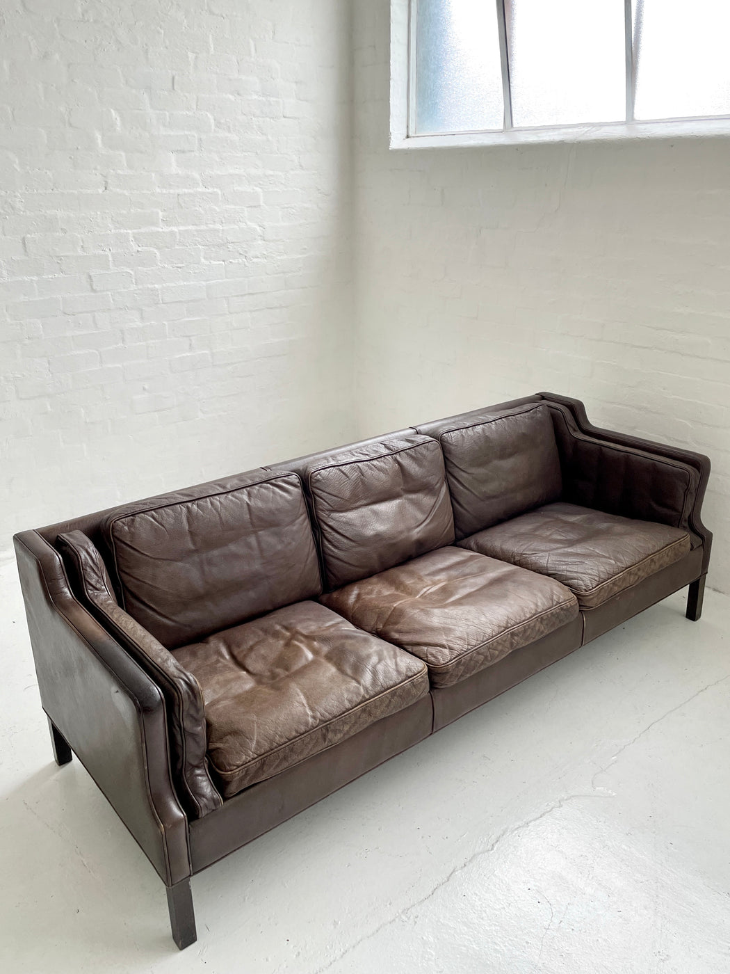Grant Møbler Leather Sofa