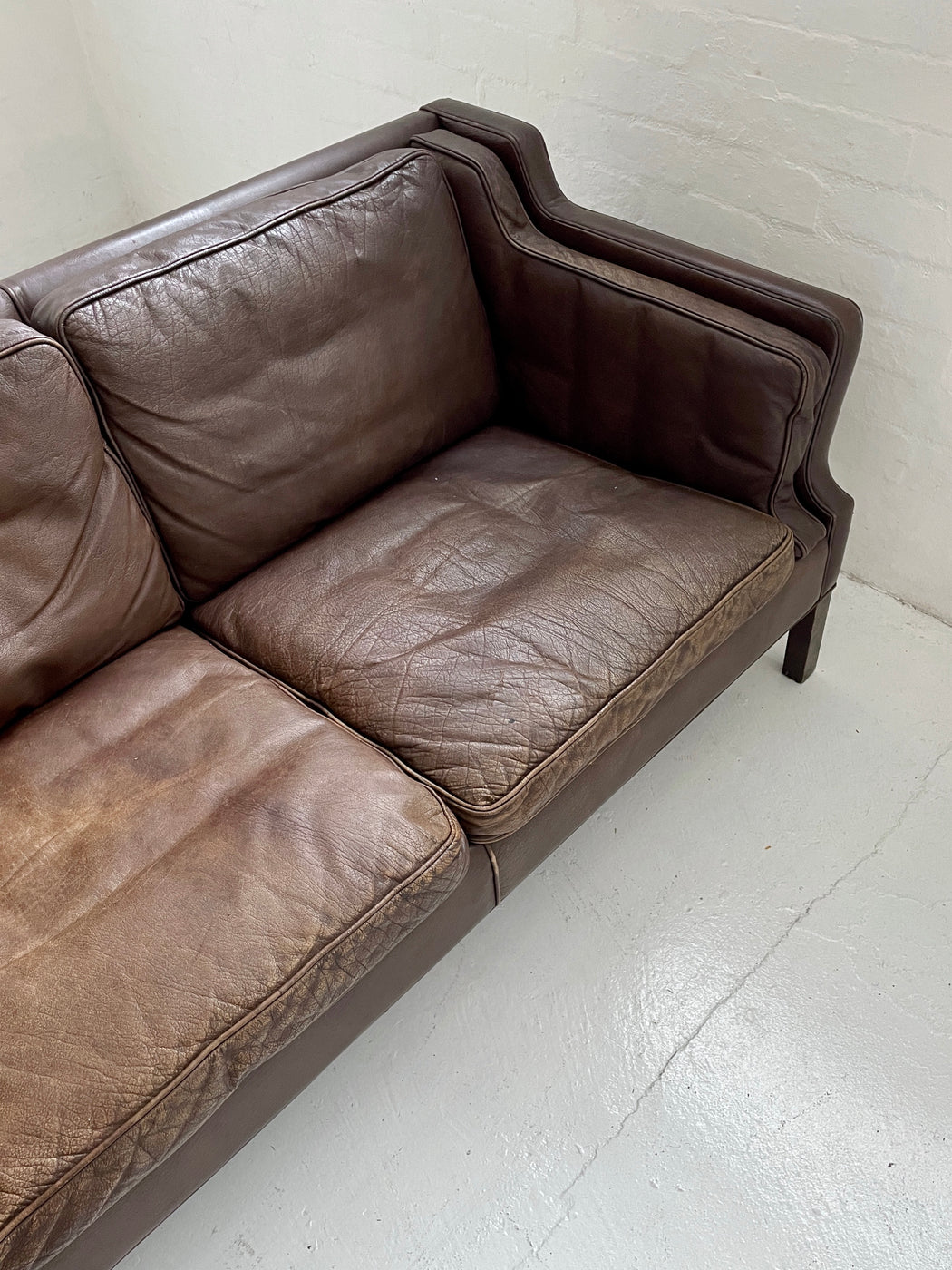 Grant Møbler Leather Sofa