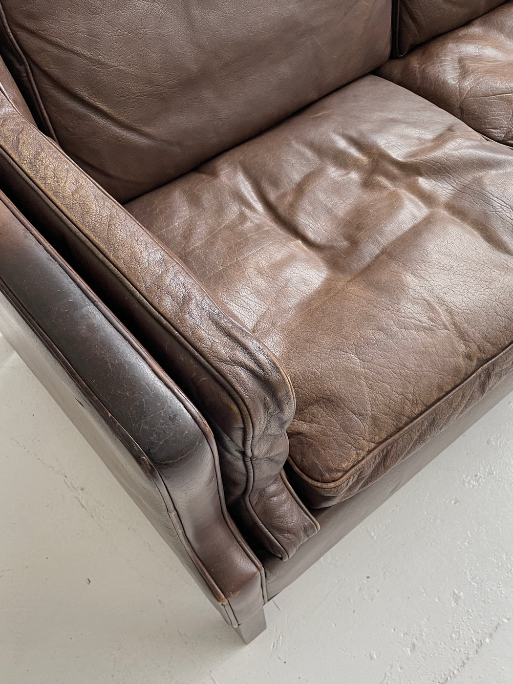 Grant Møbler Leather Sofa