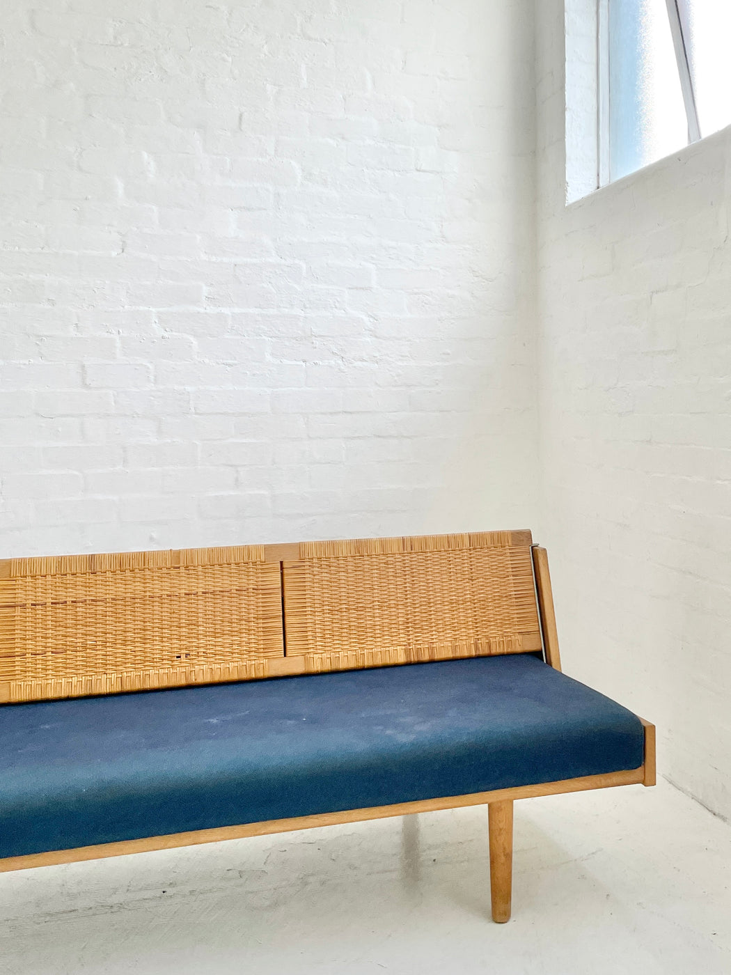 Hans J. Wegner GE258 Daybed