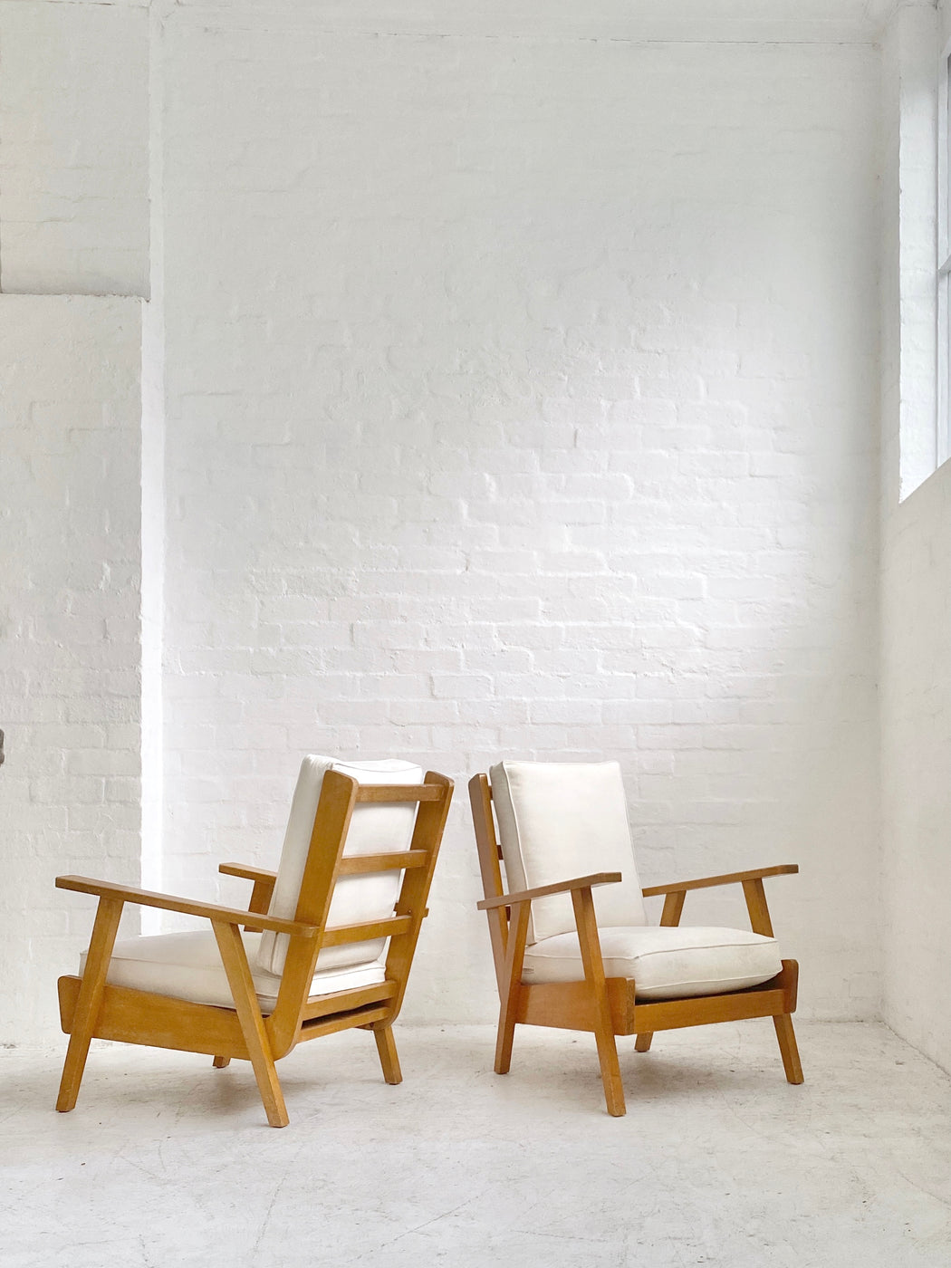 Mid-Century Lounge Chair Suite