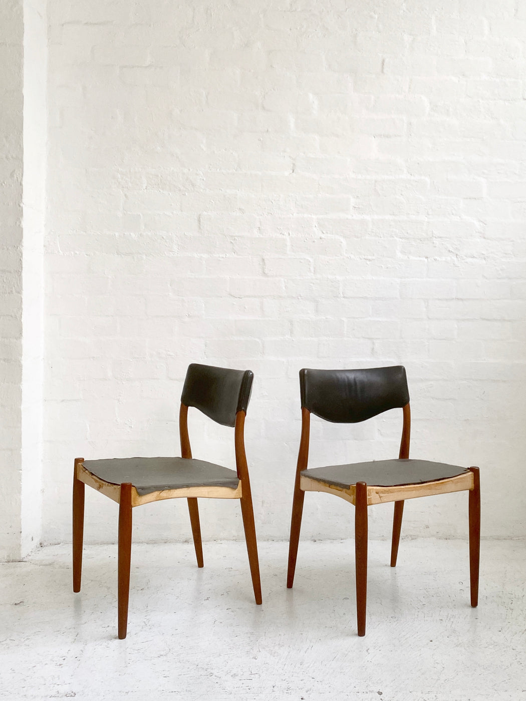 Ejner Larsen & Axel Bender Madsen Chairs