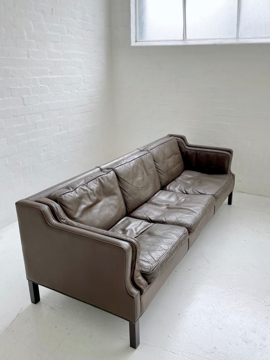 Grant Møbler Leather Sofa