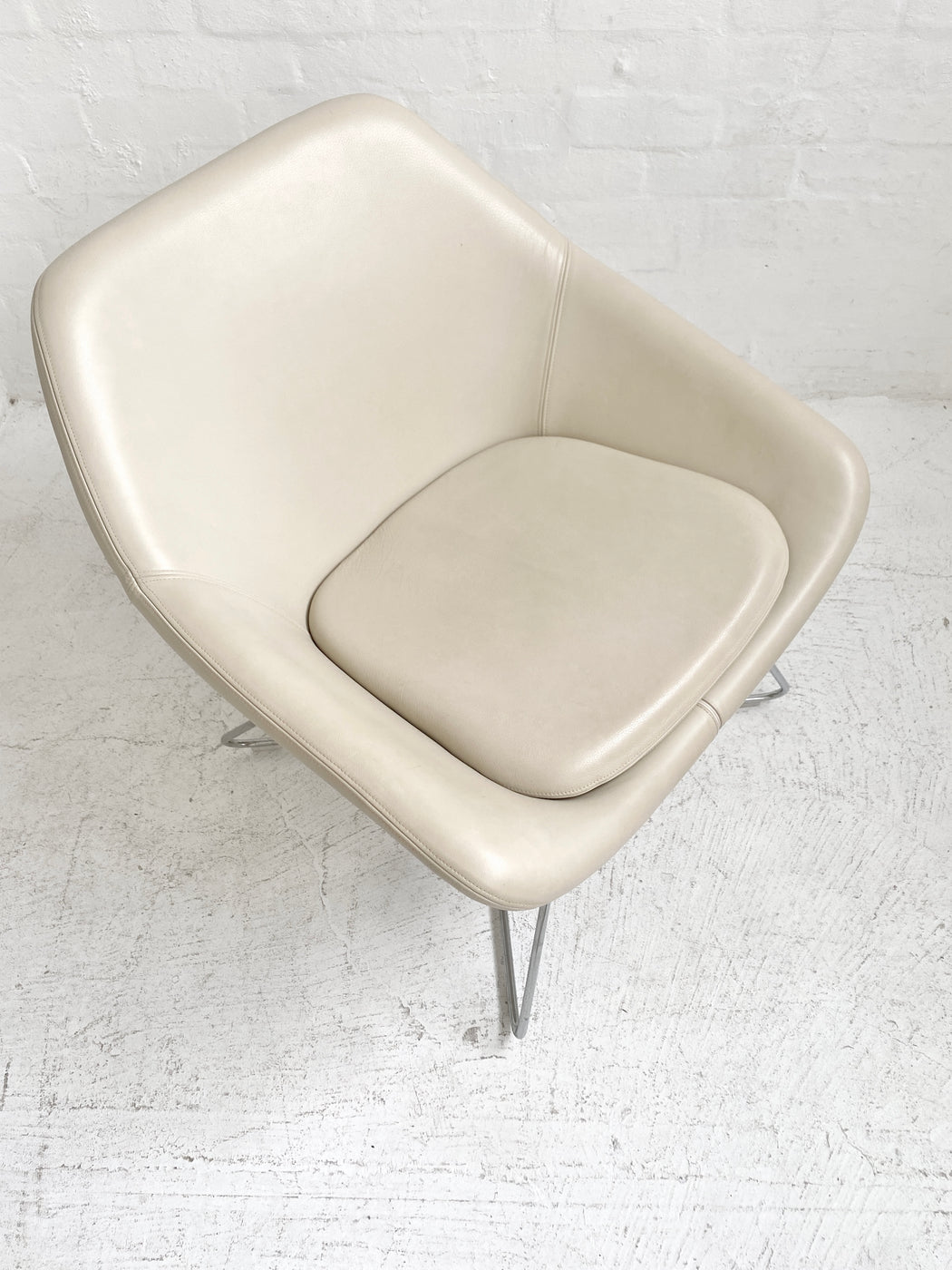 PearsonLloyd A642 'Open' Chair