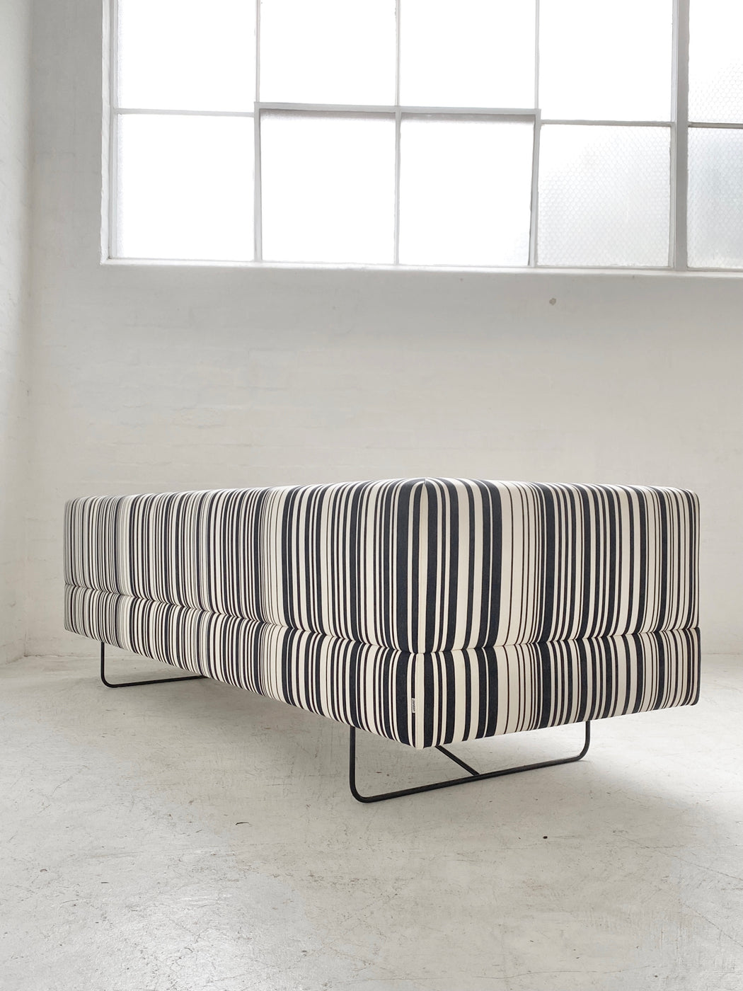 Jardan 'Horizon' Sofa