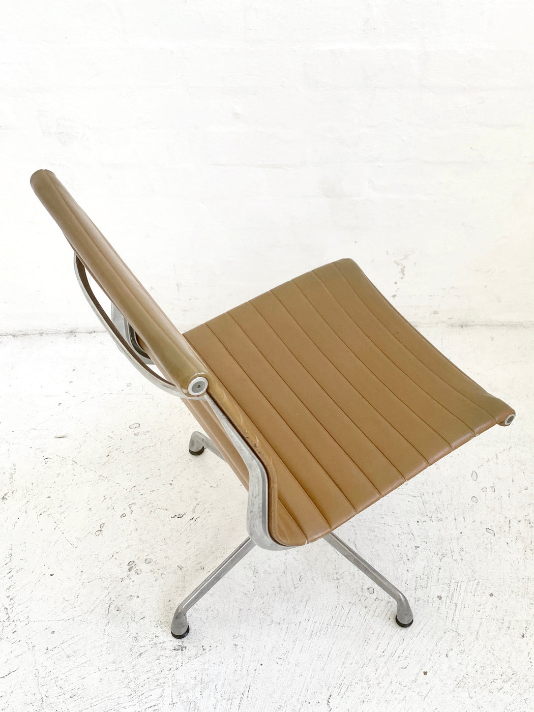 Eames Executive 'Group' Chair