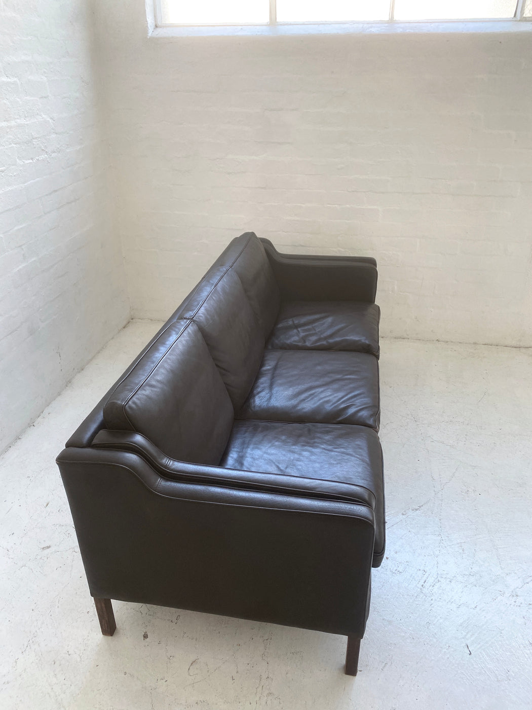 Stouby 'Eva' Brown Leather Sofa