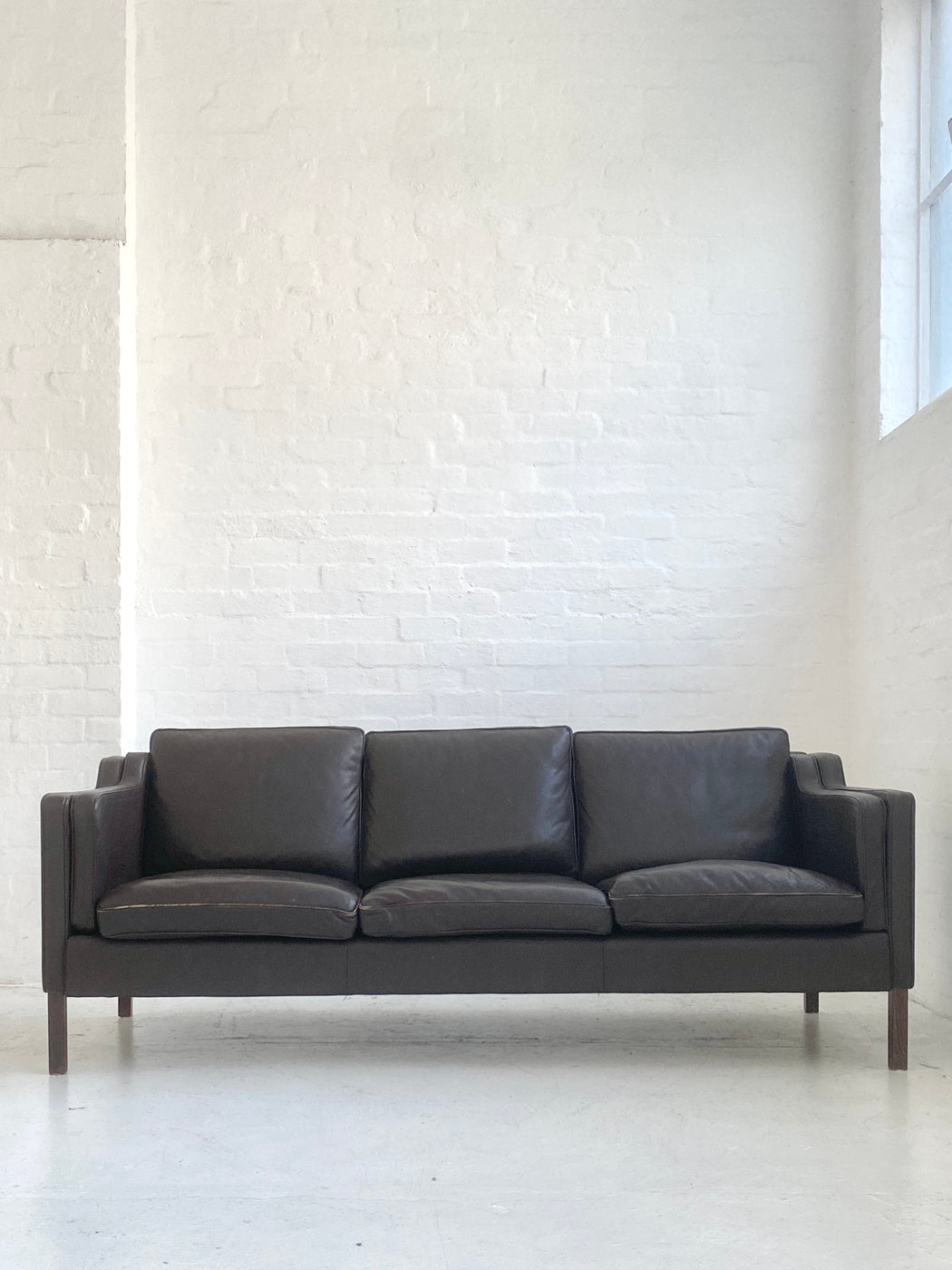 Stouby 'Eva' Brown Leather Sofa