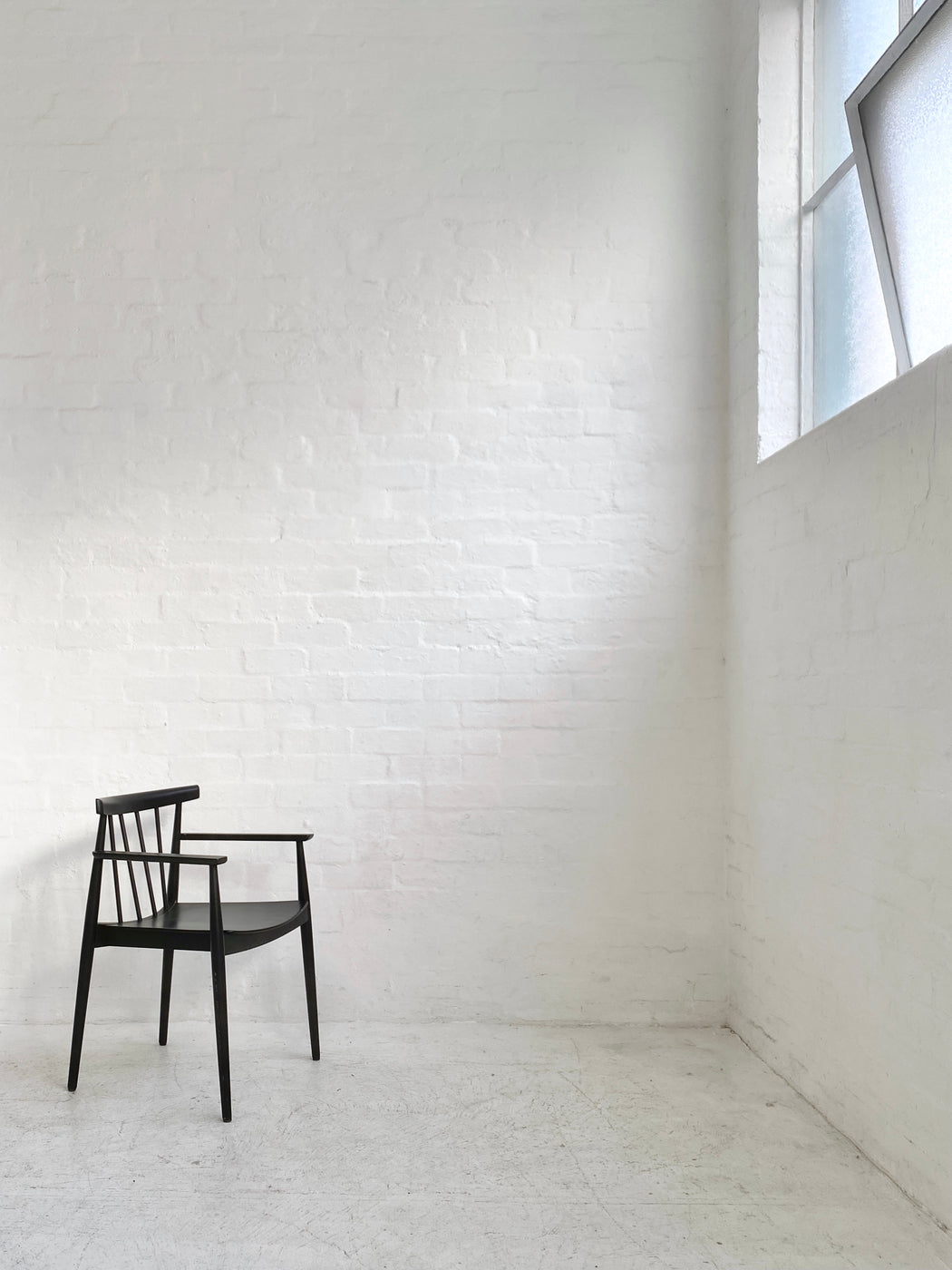 Lievore Altherr Molina ‘Smile’ Chair
