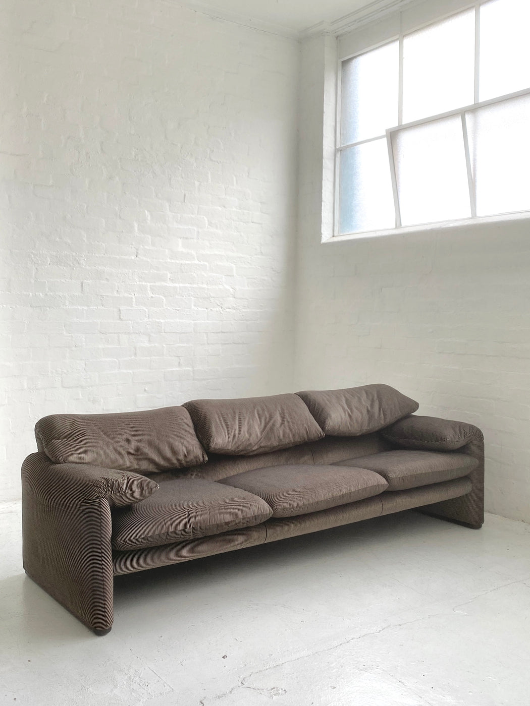 Vico Magistretti 'Maralunga' Sofa