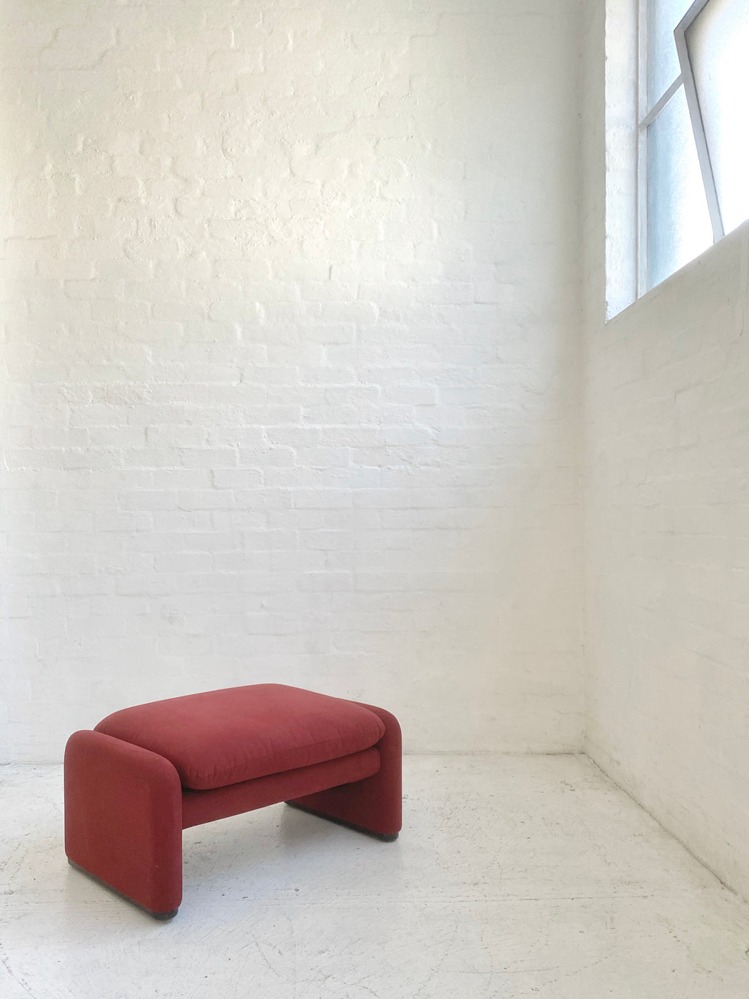 Vico Magistretti 'Maralunga' Footstool