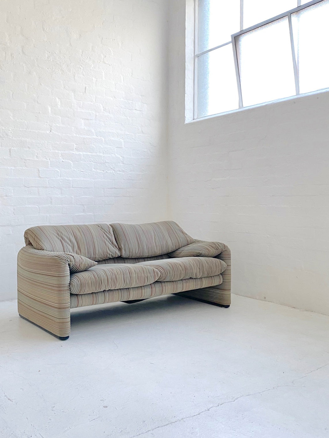 Vico Magistretti 'Maralunga' Sofa