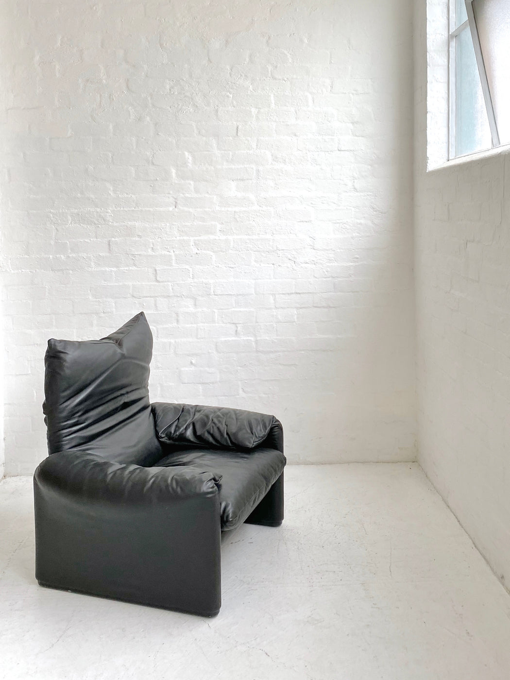 Vico Magistretti 'Maralunga' Chair