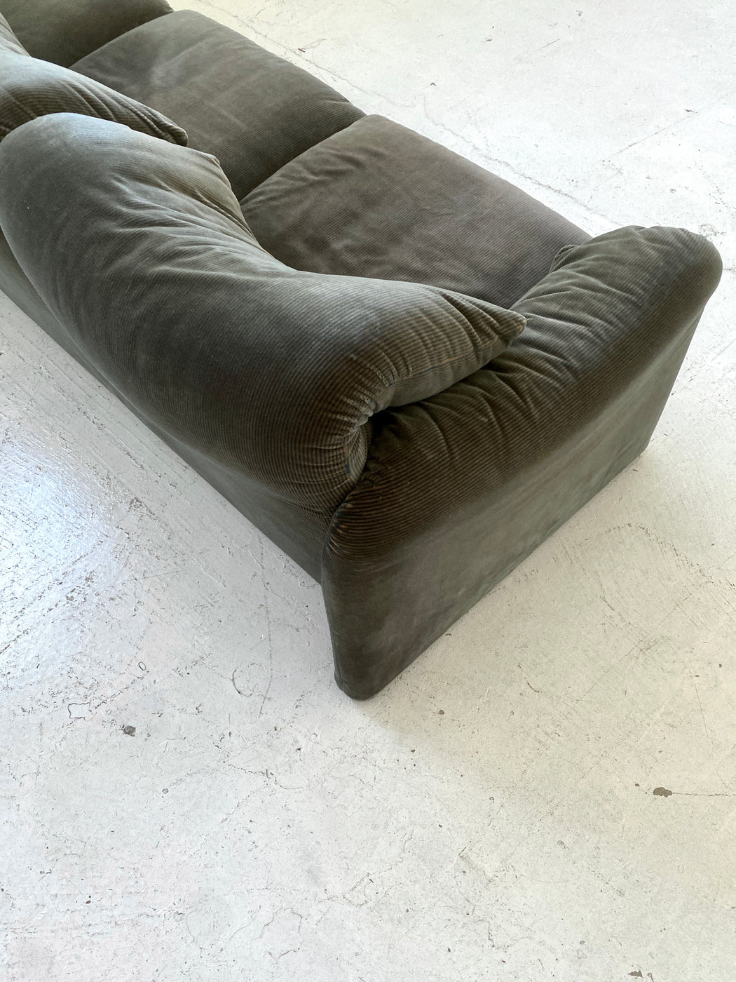 Vico Magistretti 'Maralunga' Sofa