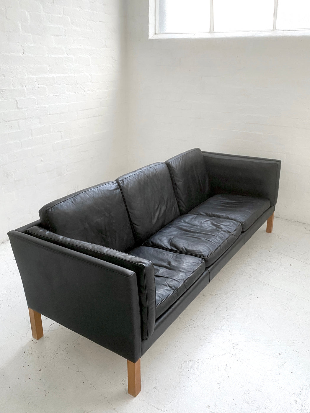 Ivan Schlecter ‘Model IS003’ Sofa