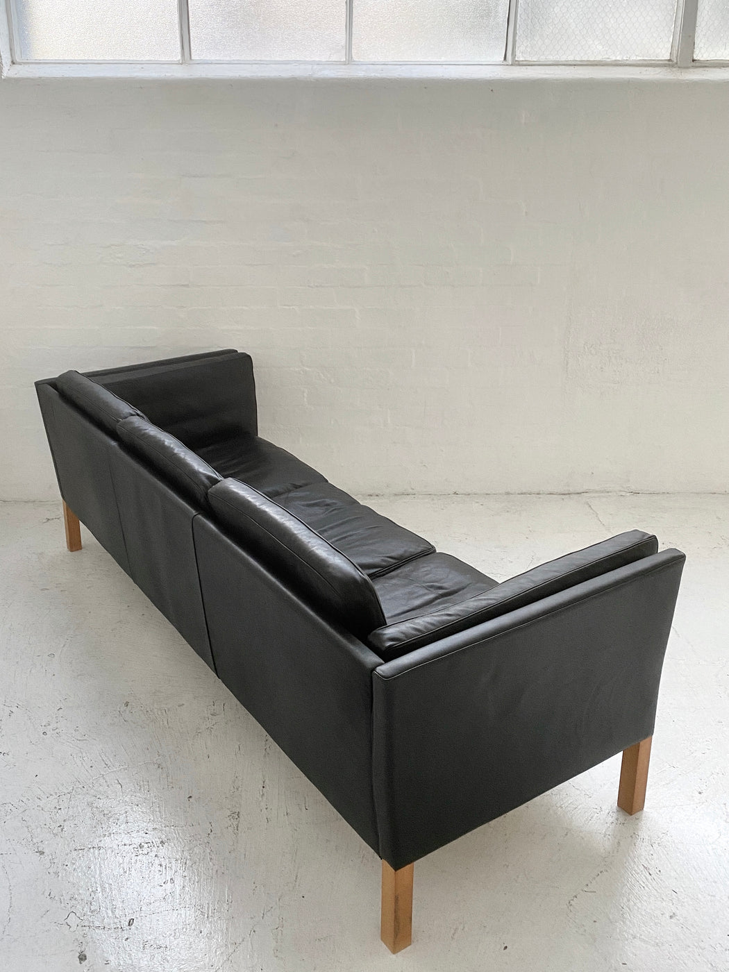 Ivan Schlecter ‘Model IS003’ Sofa
