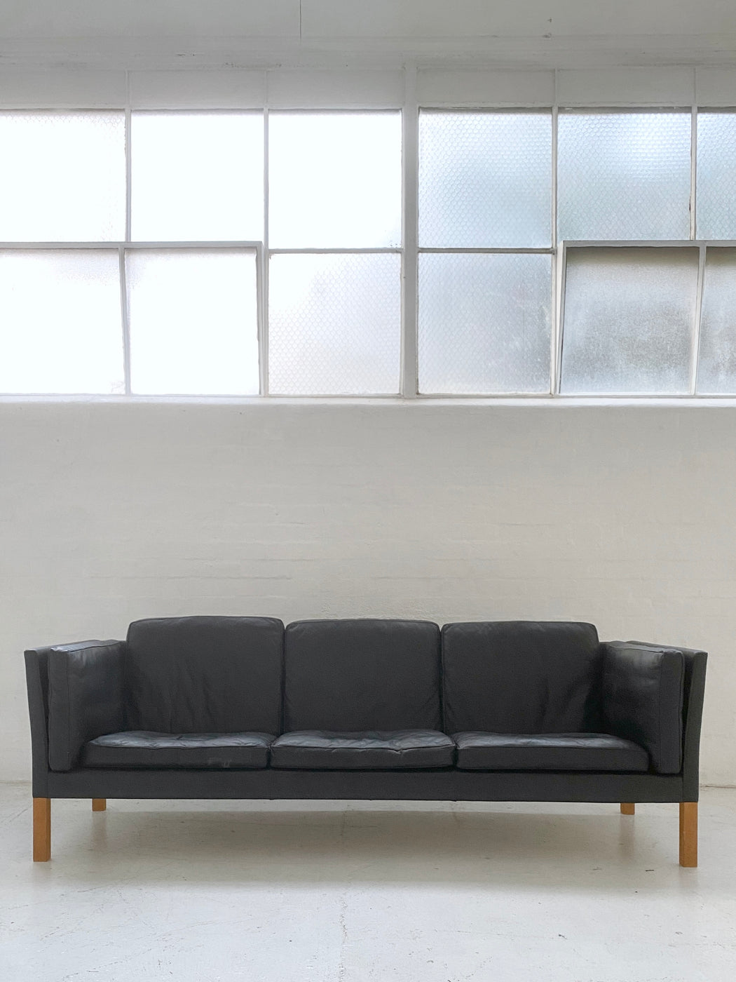 Ivan Schlecter ‘Model IS003’ Sofa