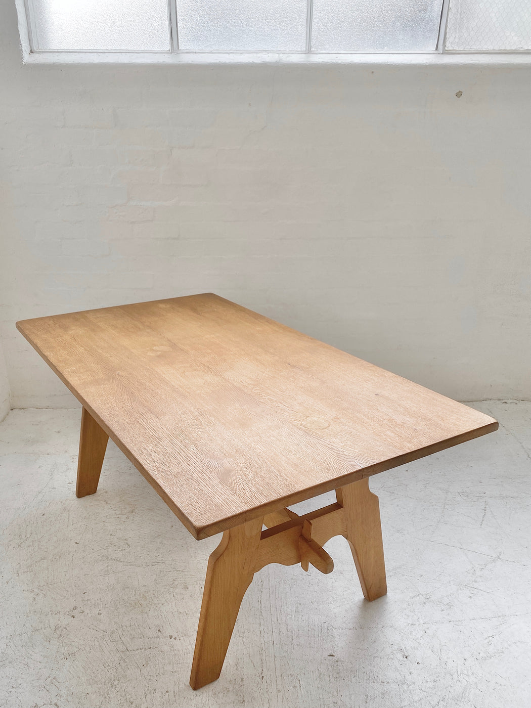 Henning Kjærnulk 'Folk' Table