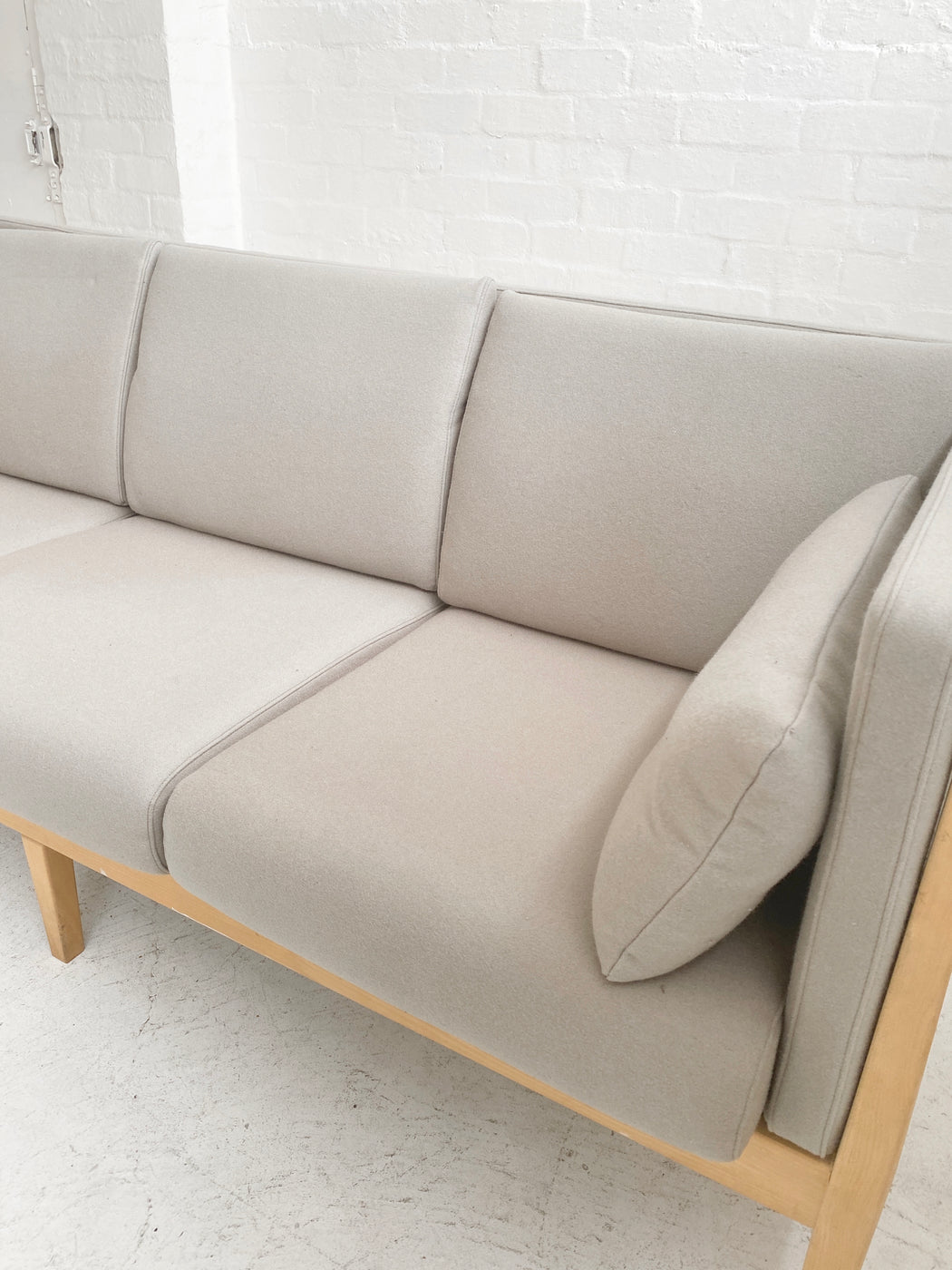 Nielaus & Jeki Sofa