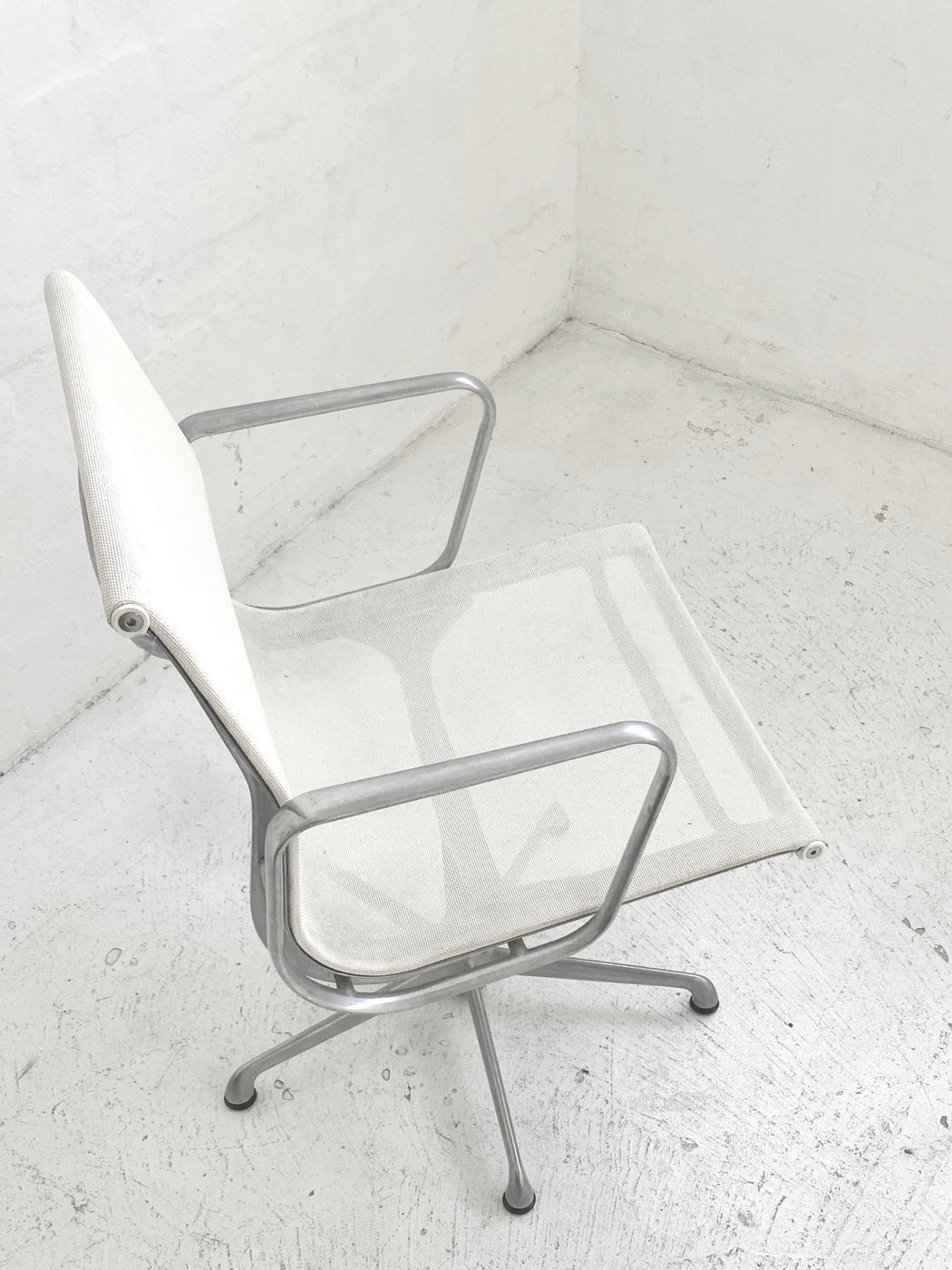 Eames Executive 'Group' Chair