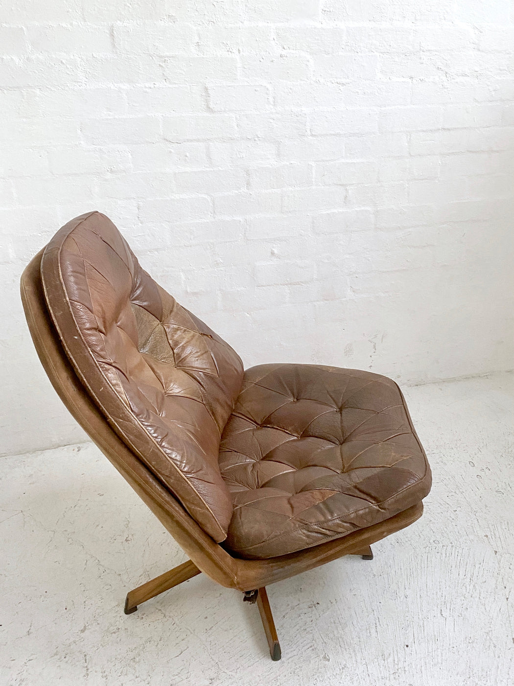 Madsen & Schübell 'MS68' Chair & Footstool