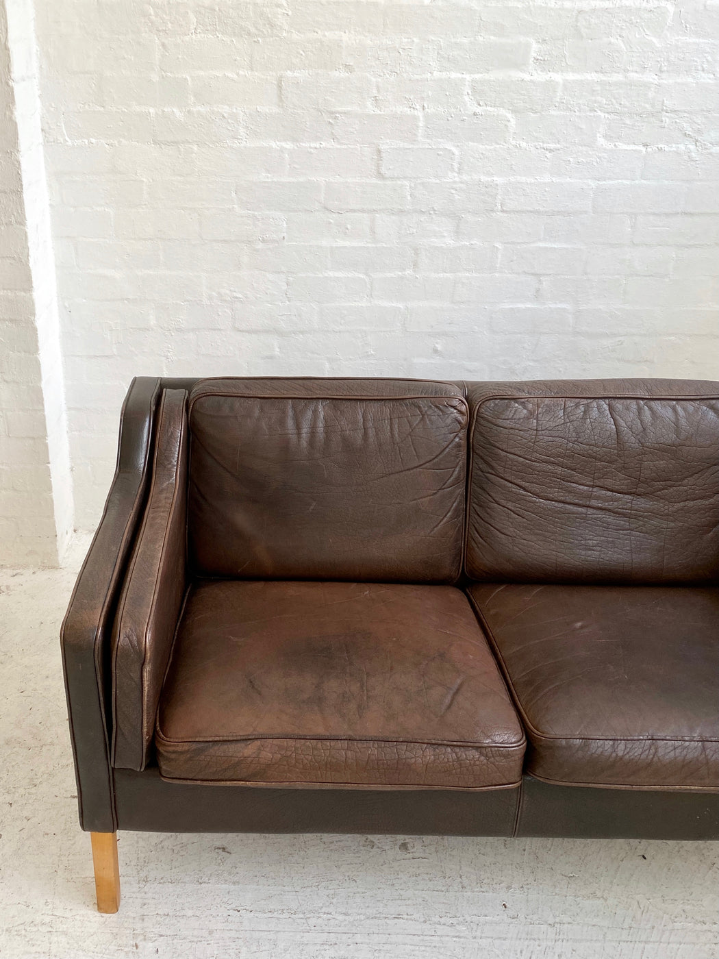 Stouby 'Eva' Leather Sofa