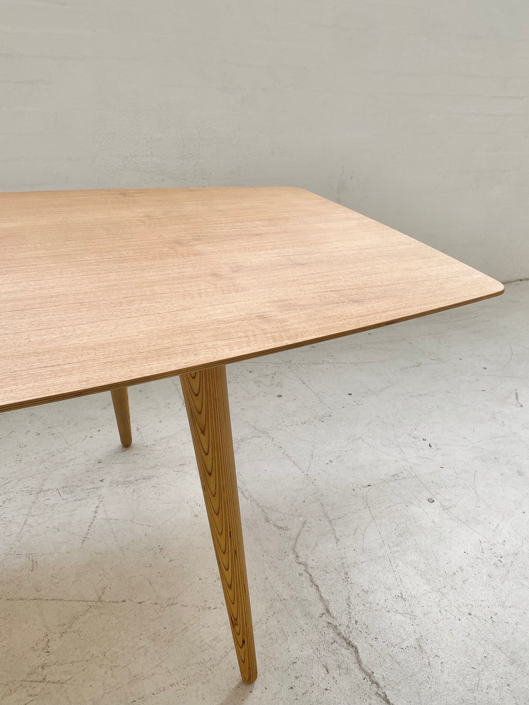 Table by Lau Lauritsen
