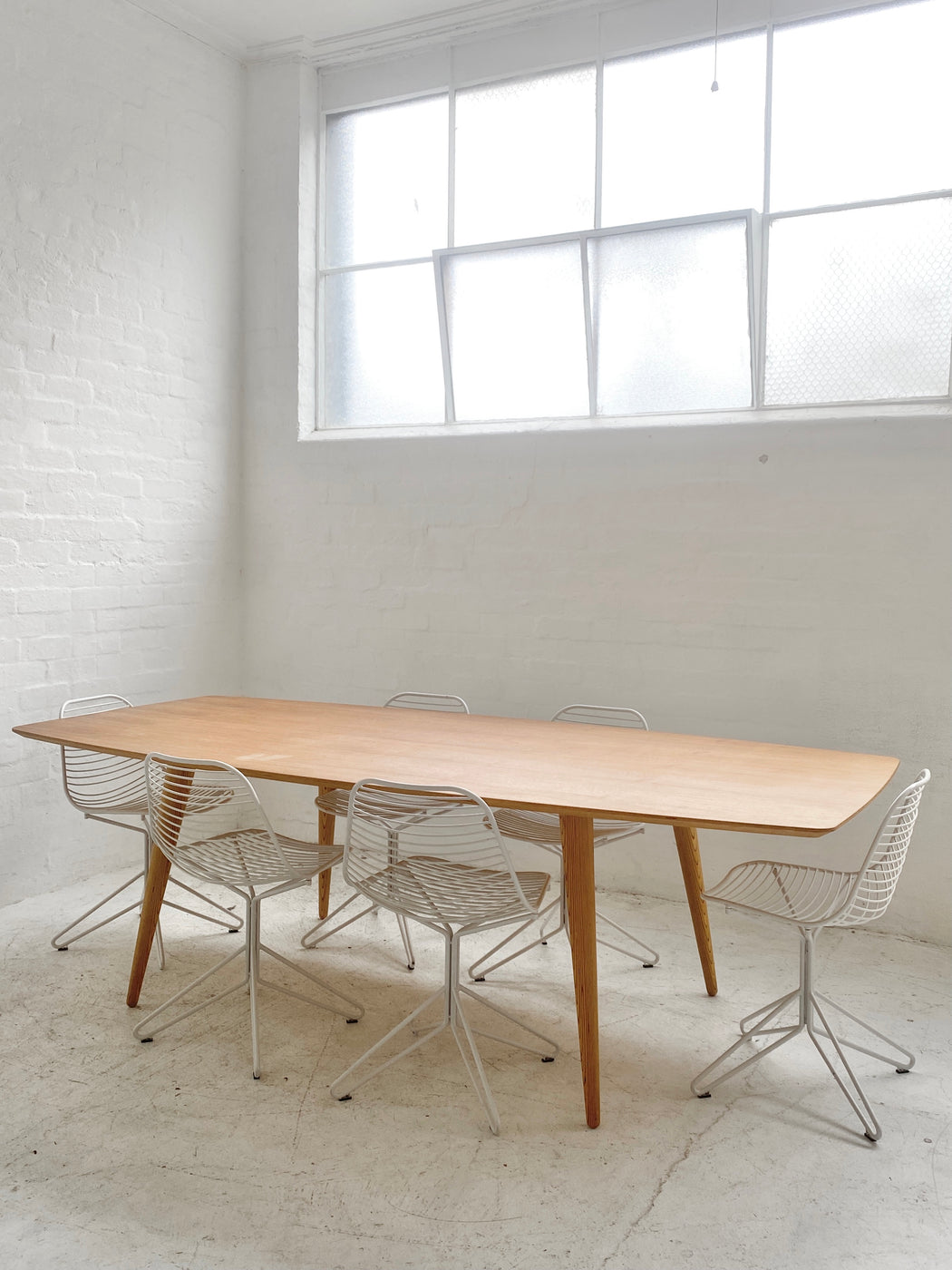 Table by Lau Lauritsen