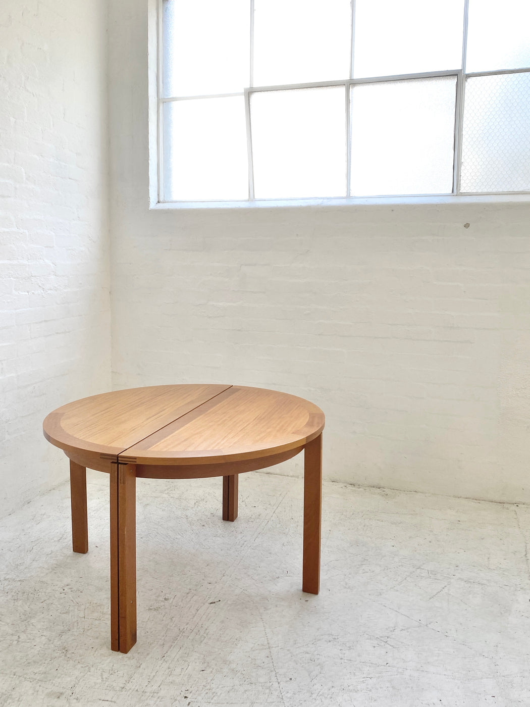 Jensen & Valeur 'M40' Mahogany Table