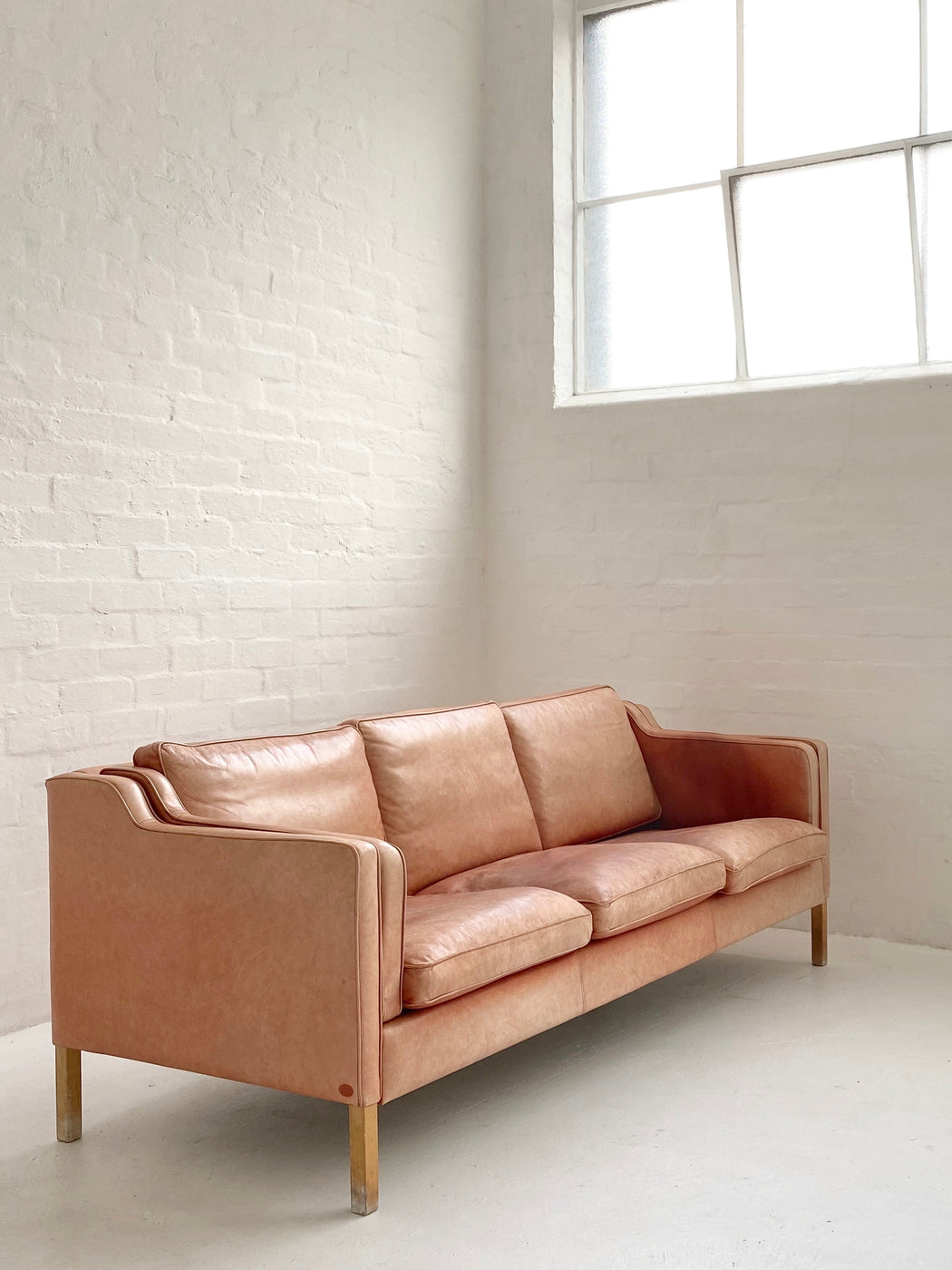 Stouby 'Eva' Leather Sofa