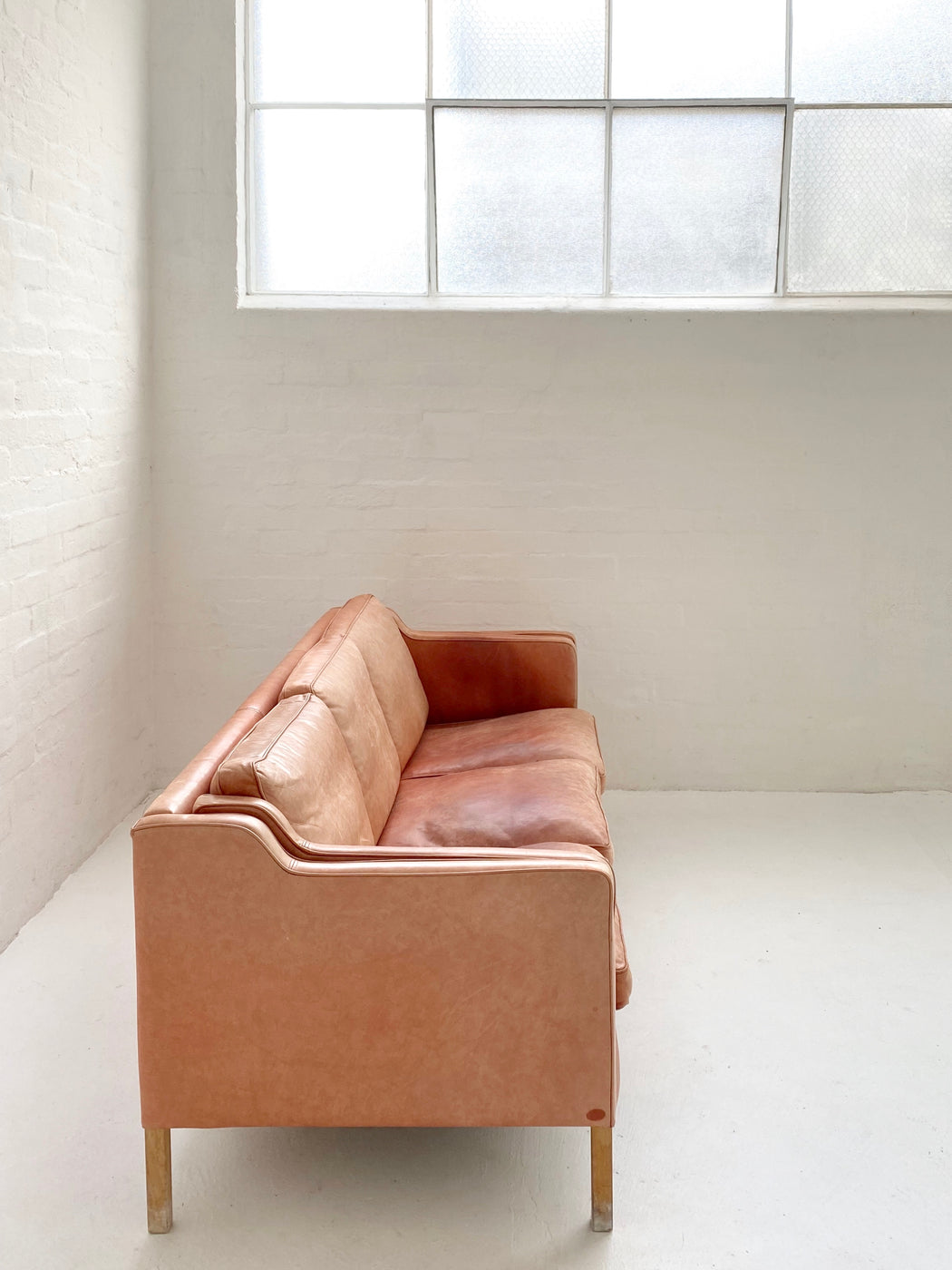 Stouby 'Eva' Leather Sofa