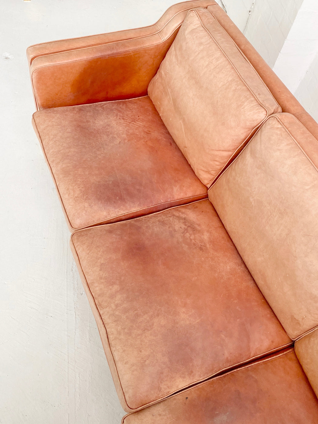Stouby 'Eva' Leather Sofa