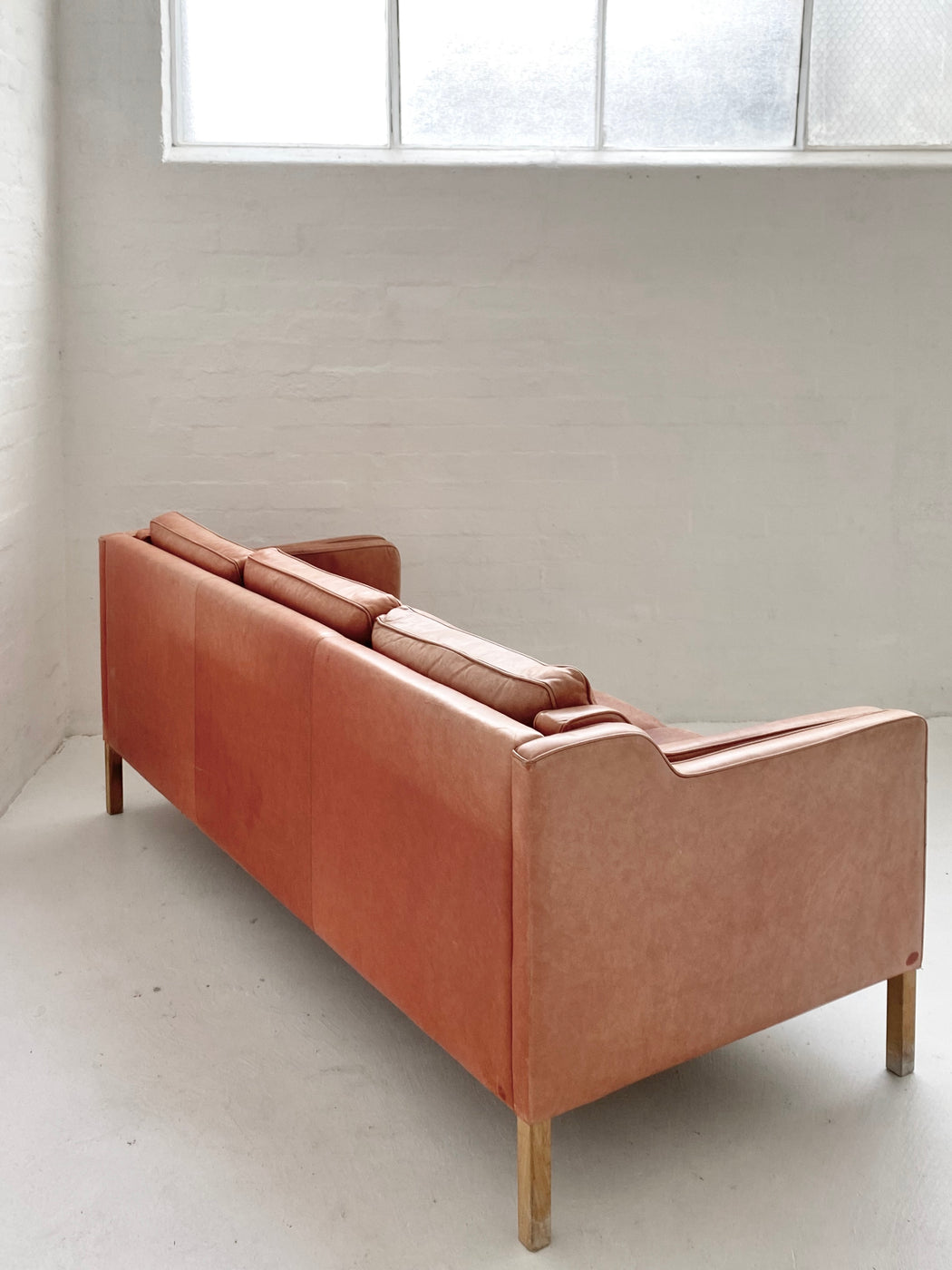 Stouby 'Eva' Leather Sofa
