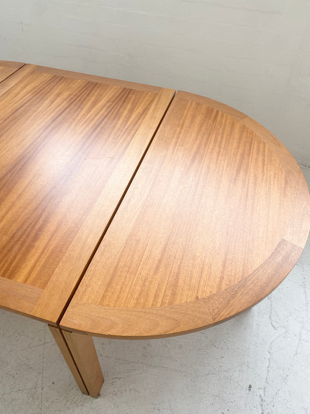 Jensen & Valeur 'M40' Mahogany Table