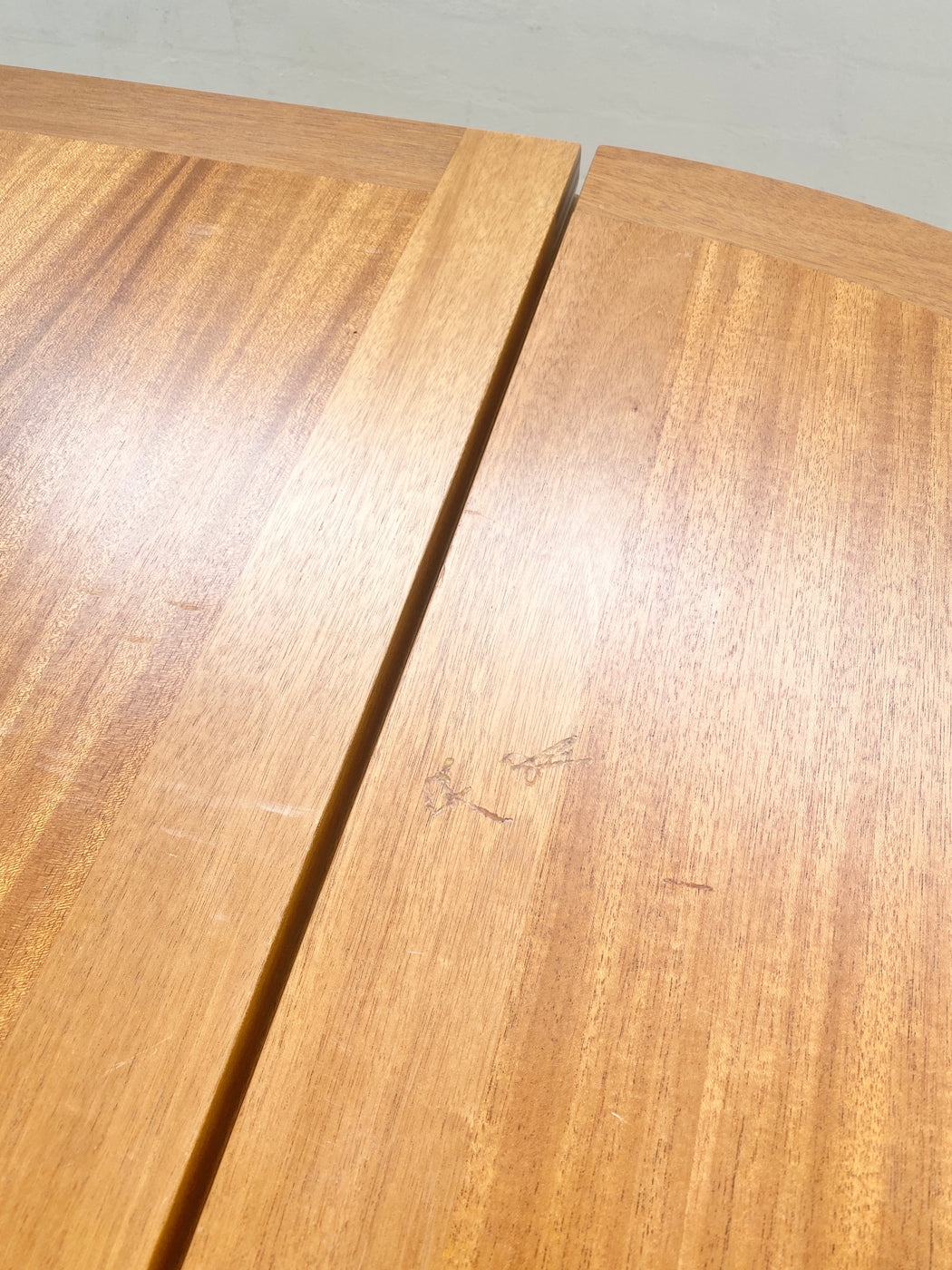 Jensen & Valeur 'M40' Mahogany Table